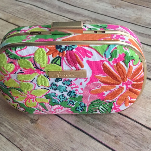 Lilly for Target Clutch - Picture 2 of 7